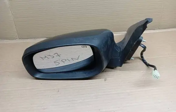 Suzuki Swift I Front door electric wing mirror 8470262J20 18032005 LLHDZCE
