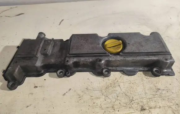 Opel Zafira A Rocker cam cover 13101754 0073485