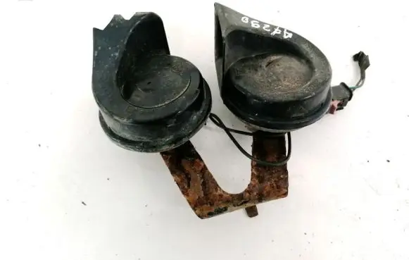 Chrysler Voyager Horn signal E9011157