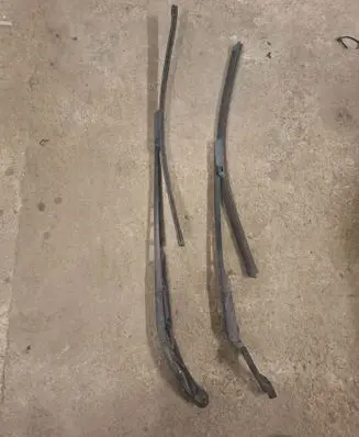 Audi A6 S6 C6 4F Headlight wiper blade set