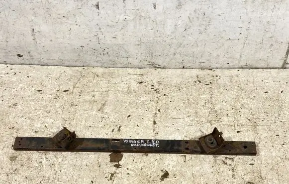 Chrysler Voyager Radiator mount bracket