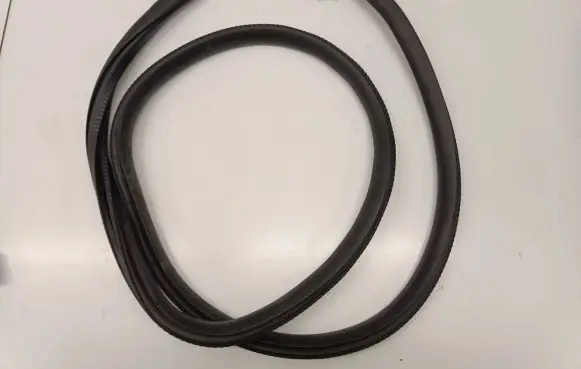 Mercedes-Benz CLA C118 X118 Rear door rubber seal (on body) 