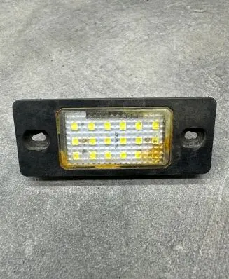 BMW 5 E60 E61 Number plate light 20W2400E
