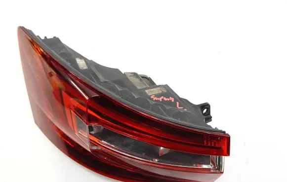 Skoda Superb B8 (3V) Rear/tail lights EWTWN