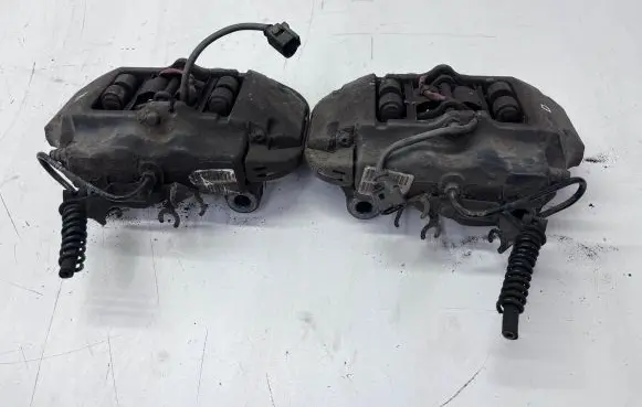 Audi Q7 4L Rear brake caliper 7L6615404AR 7L6615403AR