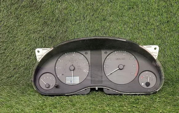 Volkswagen Sharan Speedometer (instrument cluster) 7M0920900L 95VW10849AFH