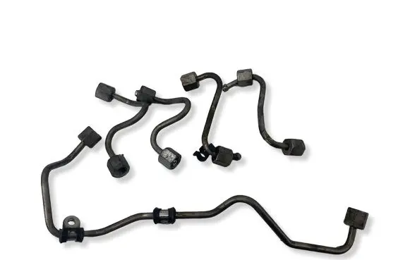 Mercedes-Benz C W204 Fuel injector supply line/pipe 