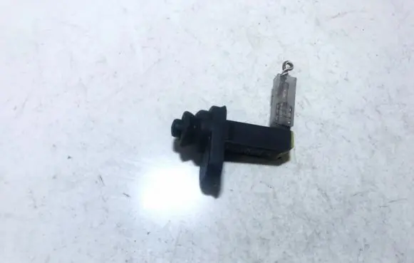 Audi A4 S4 B5 8D Front door sensor 8d0947561