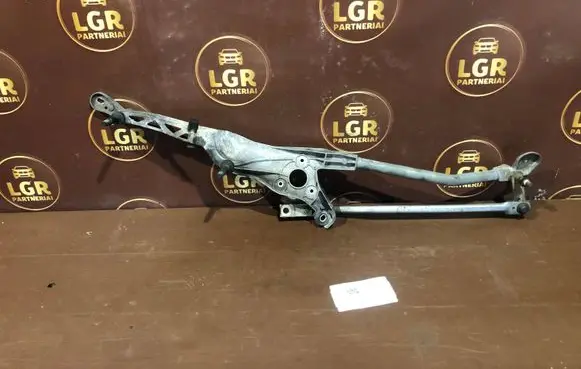 Mercedes-Benz C W204 Front wiper linkage A2048201040