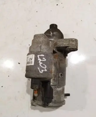 Toyota Avensis T270 Starter motor 281000r021