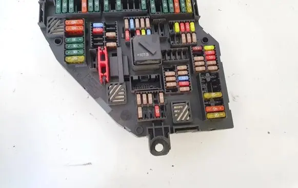 BMW 5 GT F07 Fuse box set 016704991E 0-1670499-1E