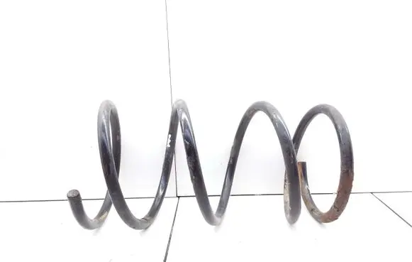 Subaru Impreza I Rear coil spring