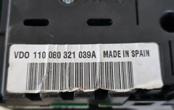 Volkswagen Polo IV 9N3 Speedometer (instrument cluster) 110080321039A
