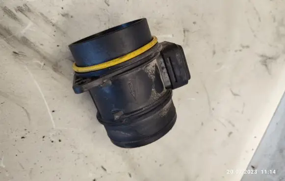 Jaguar XF Mass air flow meter 4R8Q12B579AC