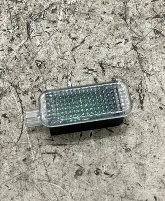 Porsche Macan (95B) Glove box light 4E0947415