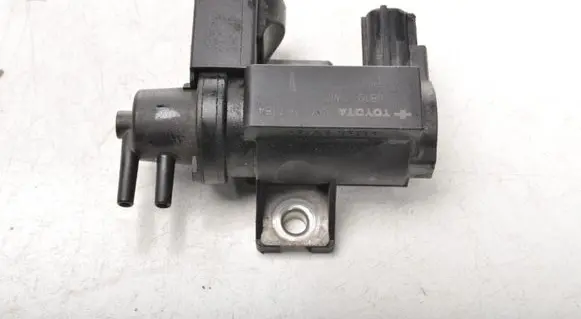 Toyota C-HR I Valve vacuum 25819-0W020
