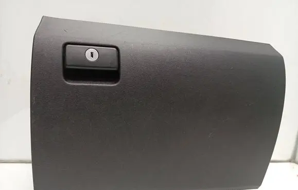 Toyota Avensis T270 Glove box 5555005090
