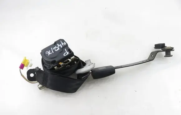 Volkswagen Golf IV Front seatbelt 1J4857706AA