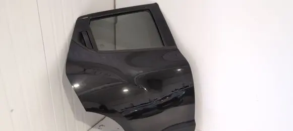 Nissan Juke I F15 Rear door