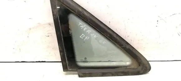 Volkswagen Touran I Front triangle window/glass 43R00048 DOT24AS2M68