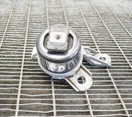 Land Rover Range Rover Evoque L538 Engine mount bracket BJ326F012AB G3046001