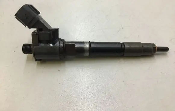 Volvo V40 Fuel injector VEA132370010AAB