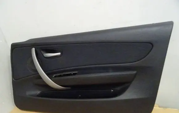 BMW 1 E81 E87 Front door card panel trim
