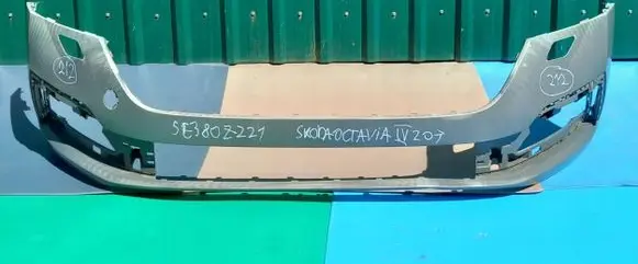 Skoda Octavia Mk4 Front bumper 5E3807221