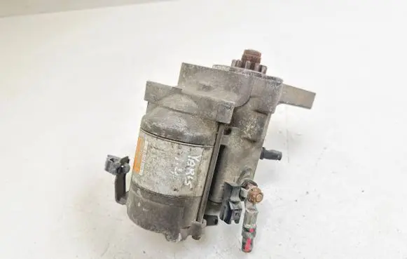 Toyota Yaris Starter motor 4280000570