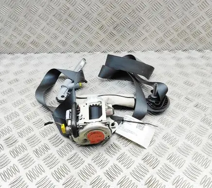 Aston Martin DBX Front seatbelt MY83611B71ACW