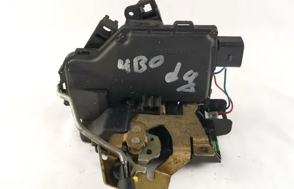 Audi A6 S6 C5 4B Rear door lock