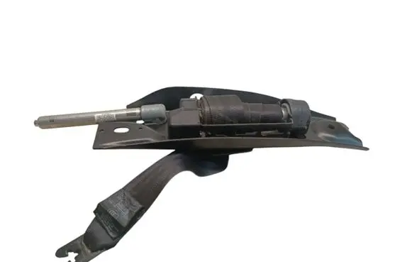 Volvo S80 Front seatbelt