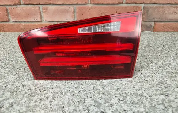 BMW 5 F10 F11 Tailgate rear/tail lights 7370348