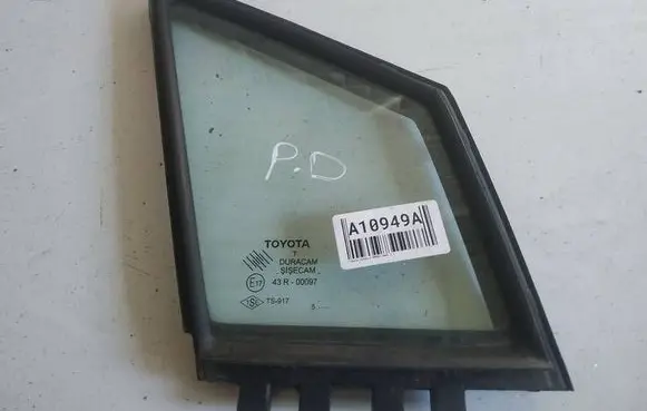 Toyota Corolla Verso AR10 Front door vent window glass four-door AS2