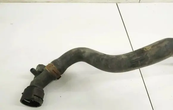 Audi A3 S3 8L Engine coolant pipe/hose 1j0121619a