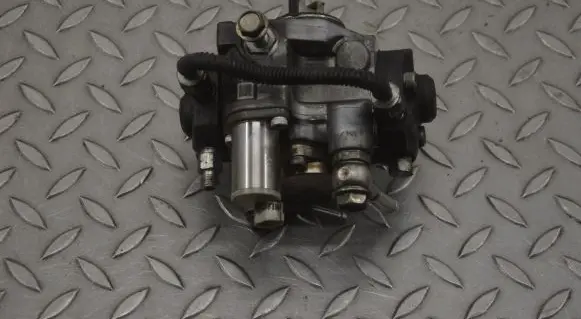 Mazda 6 Fuel injection high pressure pump SH0113800D 2940001663