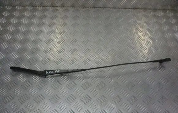 Ford Focus Front wiper blade arm