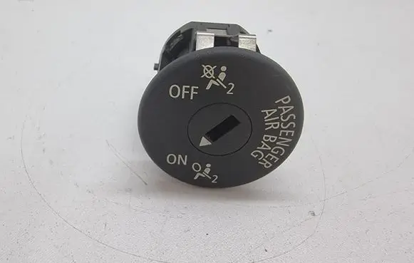BMW 5 F10 F11 Passenger airbag on/off switch 9198888