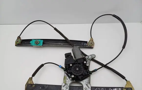 Audi A3 S3 8L Front door window regulator with motor 8L3837397