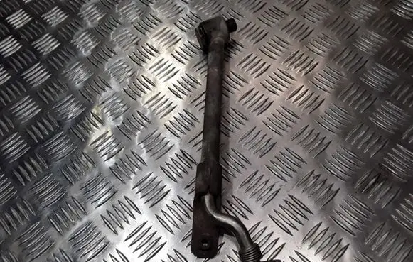 Volkswagen Caddy Turbo turbocharger oiling pipe/hose