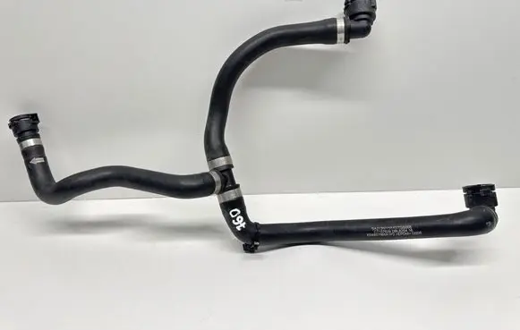 Engine coolant pipe/hose