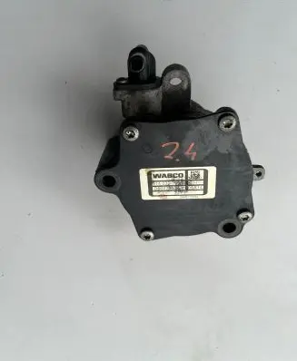 Jeep Compass Vacuum pump 05047967AA 0440115644 9140300260