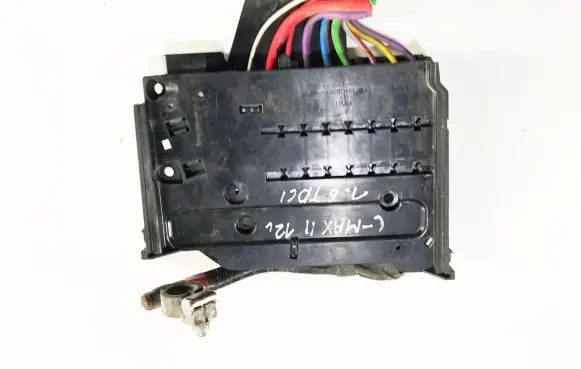 Ford C-MAX II Fuse module