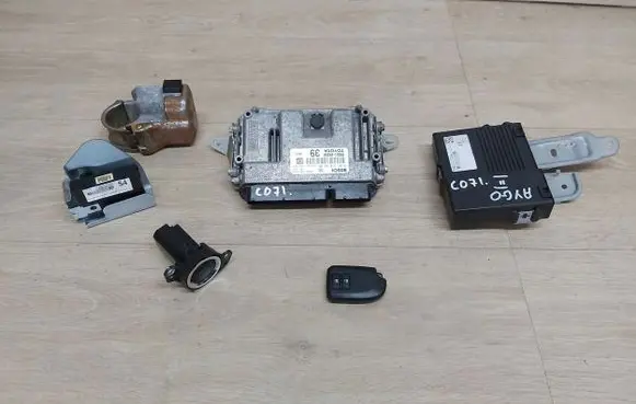 Toyota Aygo AB40 Other control units/modules 89661-0H390