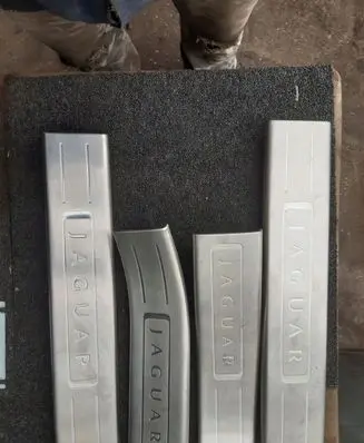 Jaguar XJ X351 sill trim set (inner) 