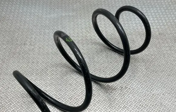 Nissan Qashqai J12 Front coil spring