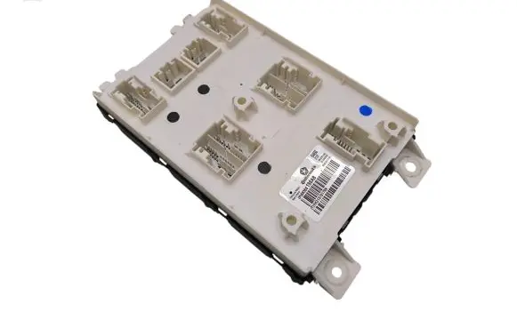 Chrysler Pacifica Central body control module P68360198AB 68360198AB 68360200AB