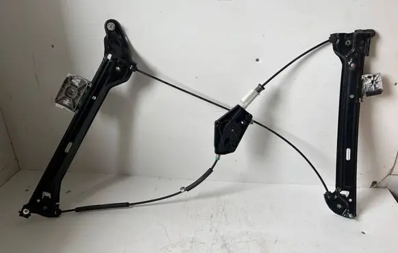 Audi A5 8T 8F Front door manual window regulator 