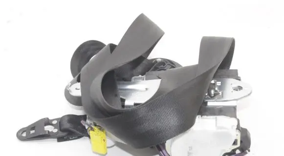 Audi A8 S8 D4 4H Front seatbelt
