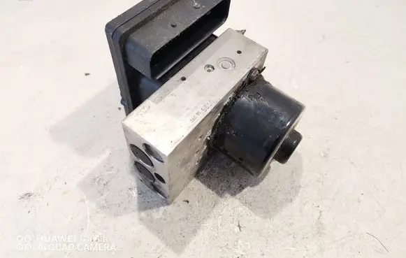 Mercedes-Benz C W203 ABS Pump A2095451732 10092515273